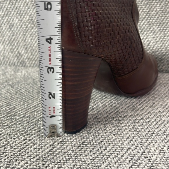 Made In Spain for RAYLEY LTD. Woven Brown Heeled Boots with Chunky High Heels - Picture 15 of 16